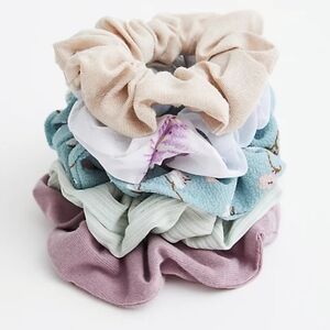 🆕LAVENDER & BLUE FLORAL HAIR TIE PACK - SET OF 5